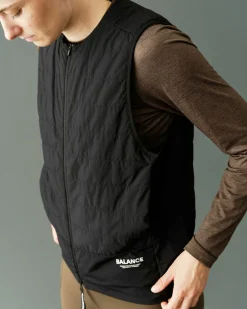 Pas Normal Studios Balance Insulated Vest — Black^Women Gym & Training|Gym & Training