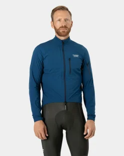 Pas Normal Studios Men's Essential Shield Jacket — Dark Blue^ Jackets & Gilets