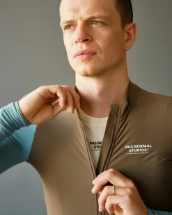 Pas Normal Studios Men's Mechanism Long Sleeve Jersey — Dusty Blue / Dark Stone^ Jerseys