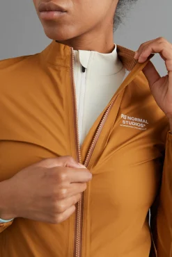 Pas Normal Studios Women's Mechanism Pertex Rain Jacket — Burned Orange^Women Jackets & Gilets