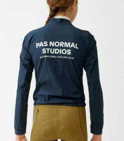 Pas Normal Studios Women's Mechanism Stow Away Jacket — Navy^Women Jackets & Gilets