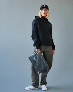 Pas Normal Studios Women's Porter Off-Race Shell Jacket — Black^Women Casual