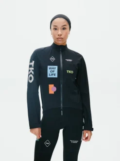 Pas Normal Studios Women's T.K.O. Essential Shield Jacket — Black^Women Jackets & Gilets