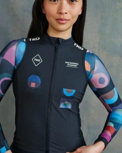 Pas Normal Studios Women's T.K.O. Mechanism Stow Away Gilet — Charcoal^Women Jackets & Gilets